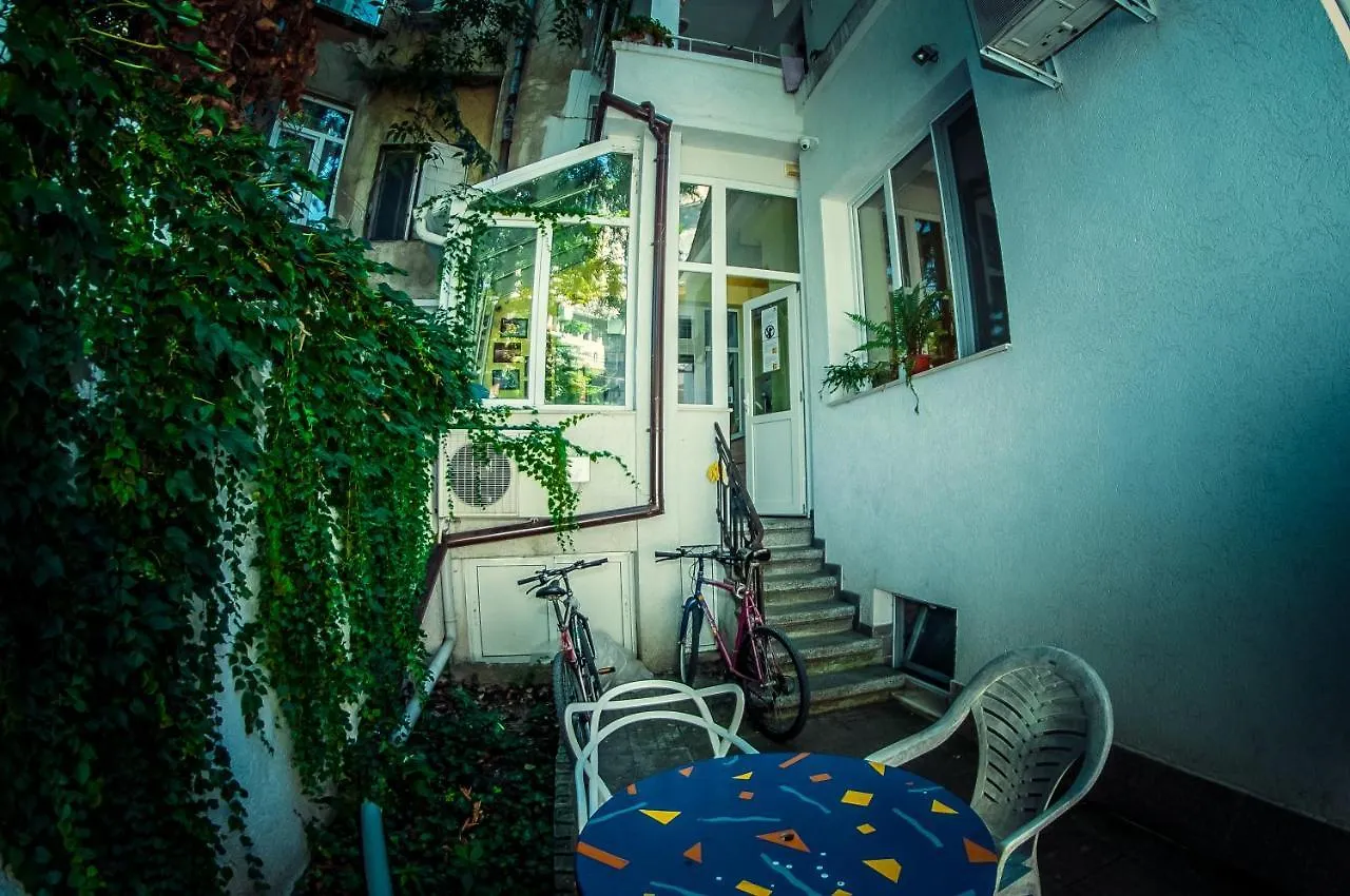 הוסטל וארנה Gagarin House בולגריה